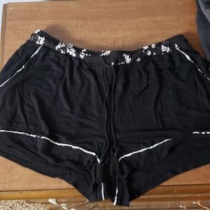 Vera Wang two piece pajama set